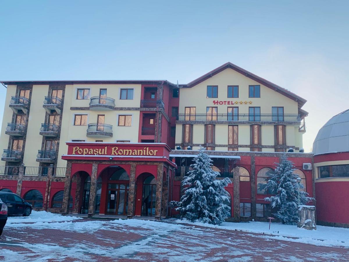 Popasul Romanilor Hotel Zalău Buitenkant foto